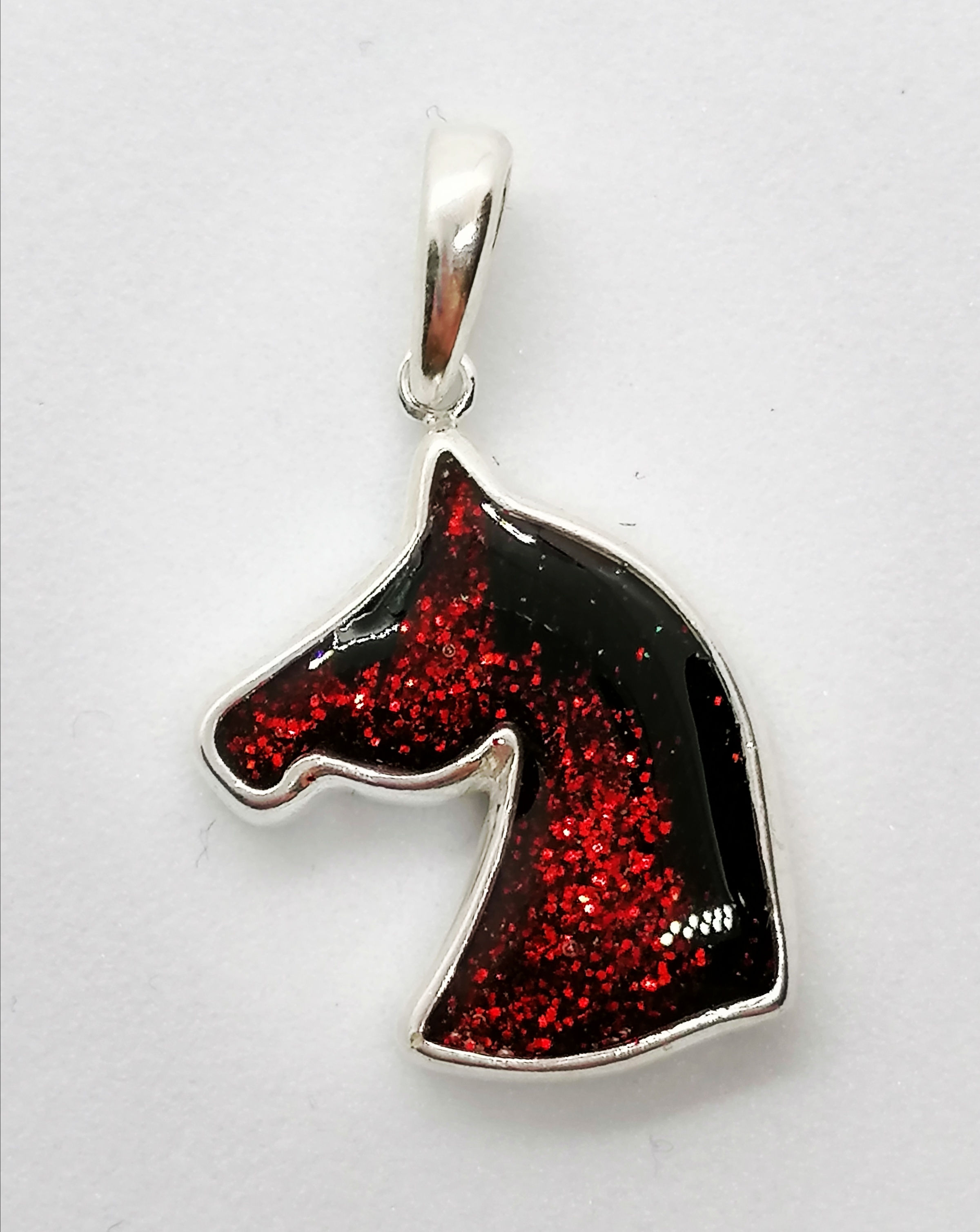 Horse head pendant 
