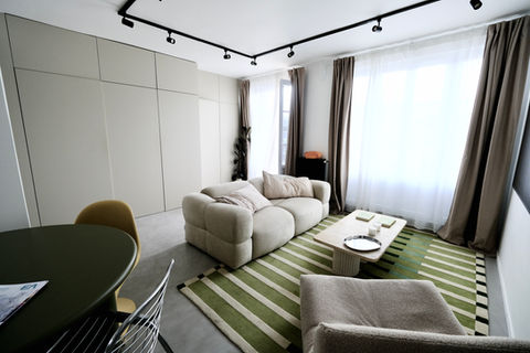 Peinture ; parquet ; bois ; design ; mobilier ; rénovation ; murs ; maçonnerie ; plafond ; cuisine ; spots ; entrée ; salle de bain ; lumière ; appartement ; maison ; plomberie ; rendez-vous ; entrepreneur
