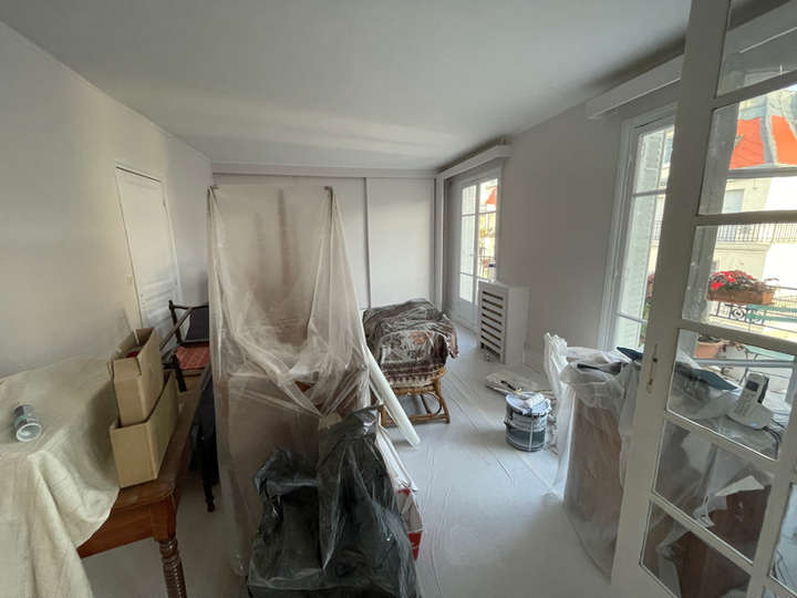 Peinture ; parquet ; bois ; design ; mobilier ; rénovation ; murs ; maçonnerie ; plafond ; cuisine ; spots ; entrée ; salle de bain ; lumière ; appartement ; maison ; plomberie ; rendez-vous ; entrepreneur