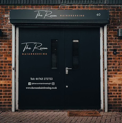 the room hairdressing front.jpg