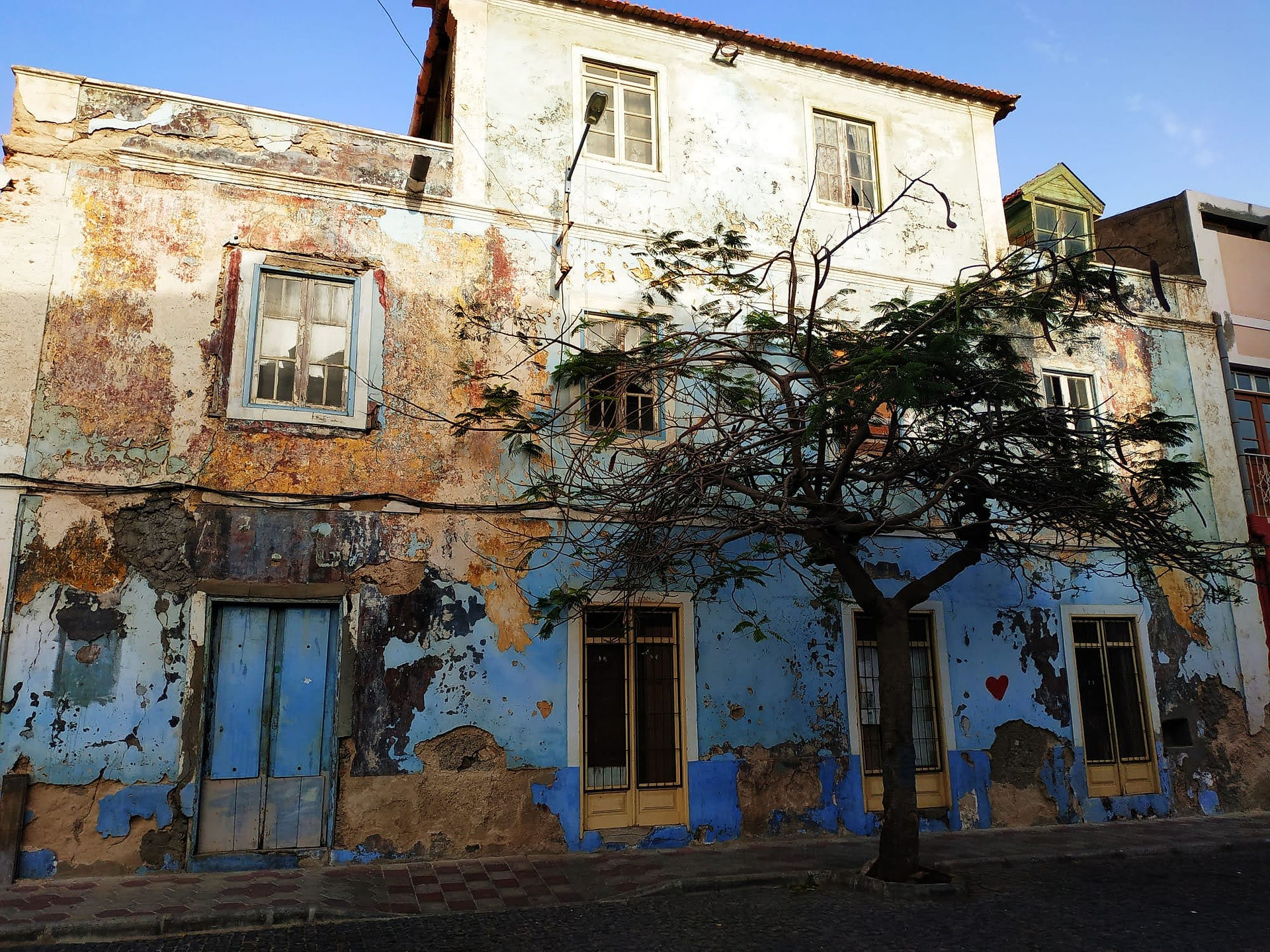 Culture and history guided tour of Mindelo