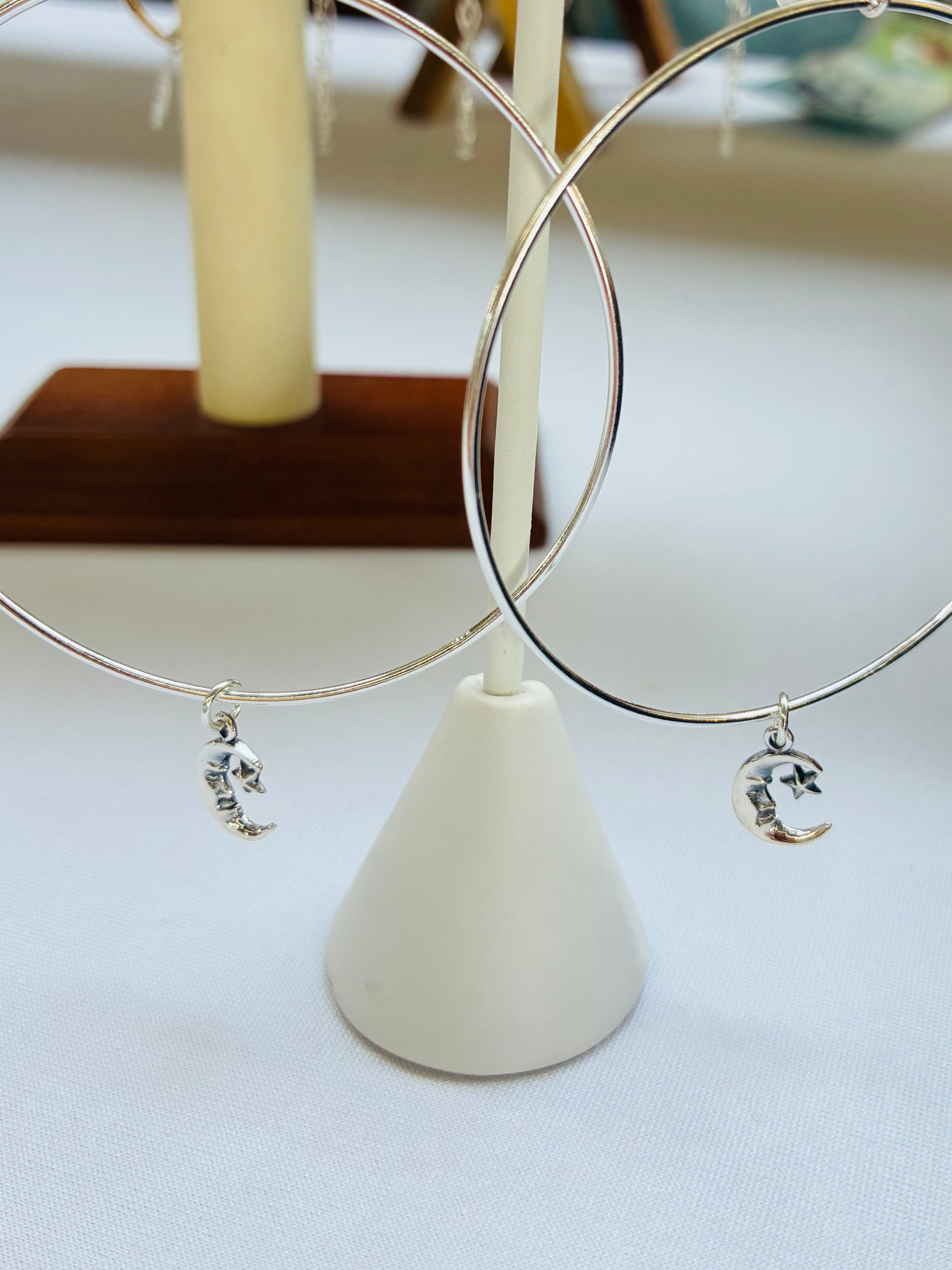 Moon Hoops