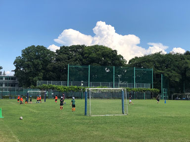 目白台練習中にブルーインパルス!