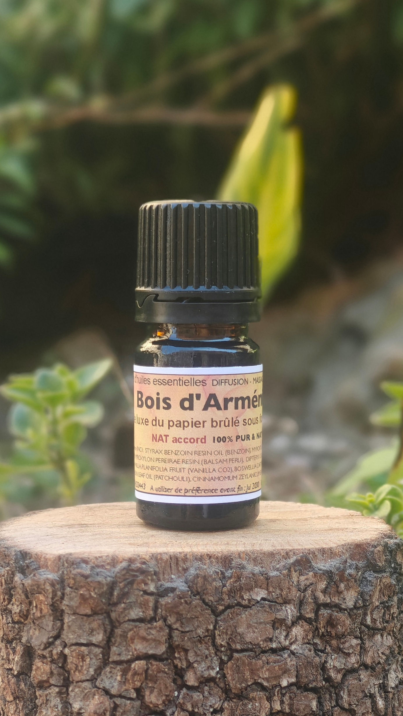 Synergie d'huiles essentielles - Bois d'Arménie