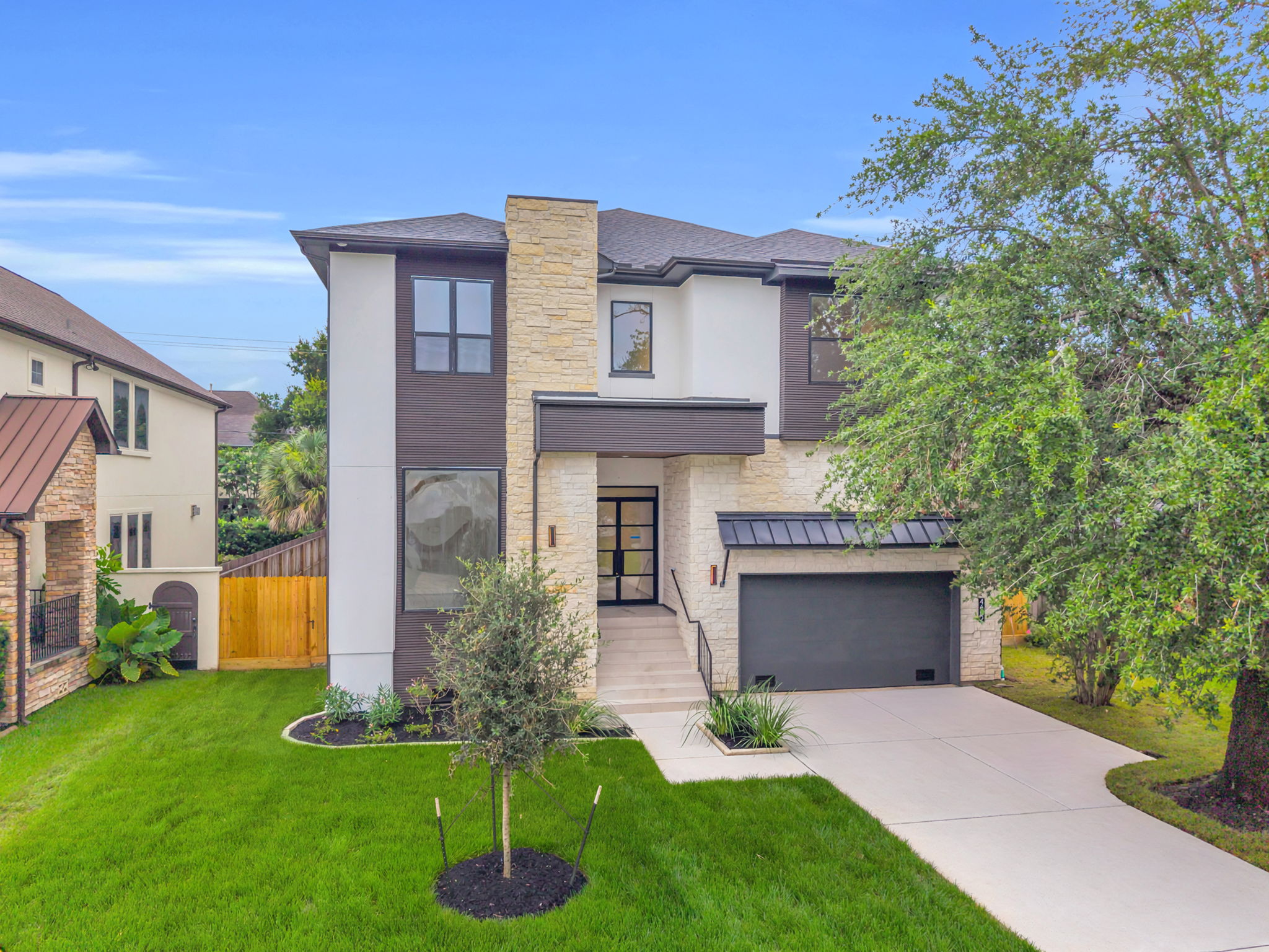 Modern Home Listing — Bellaire, TX