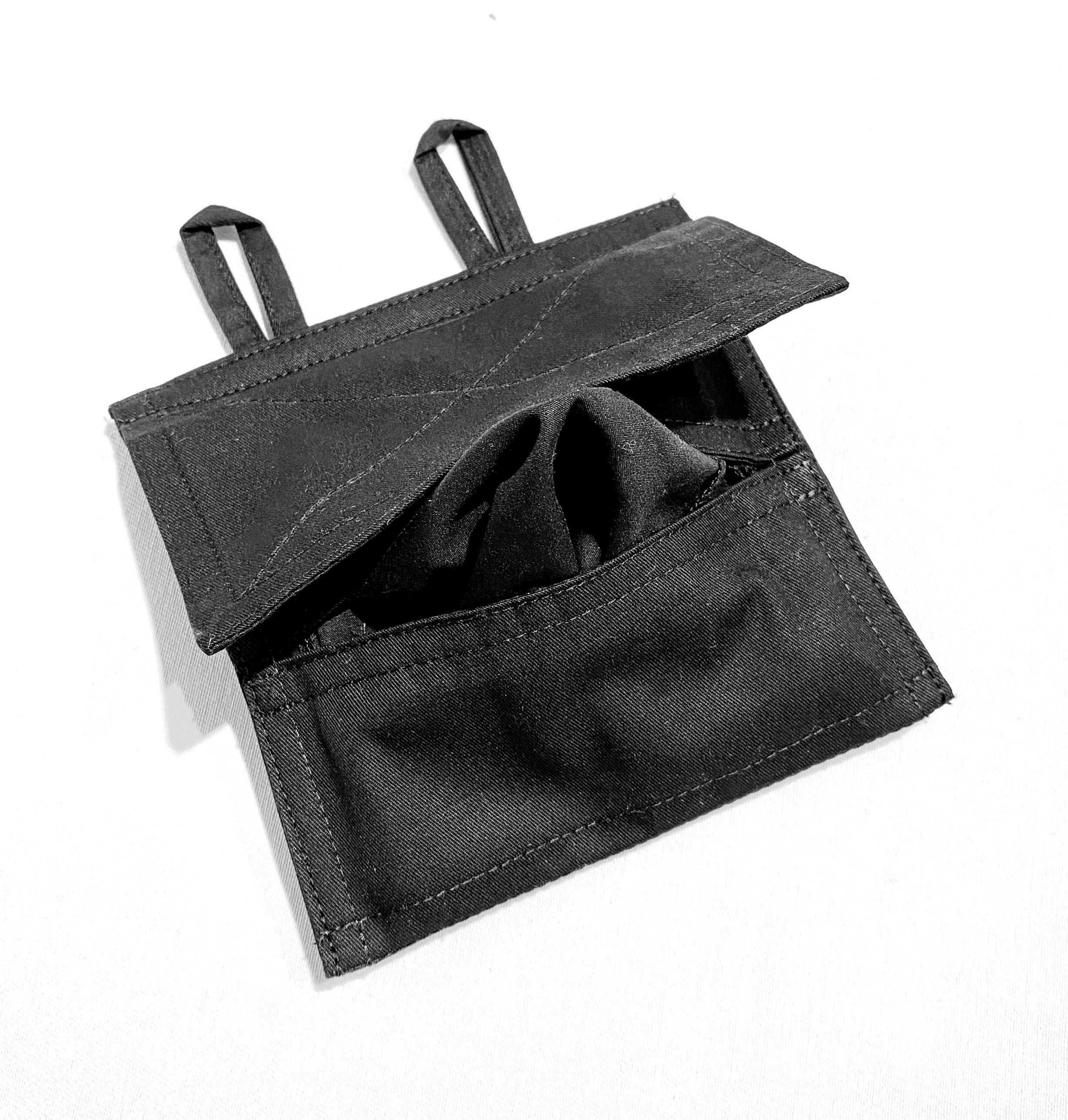 便攜裝布紙巾 — 黑色