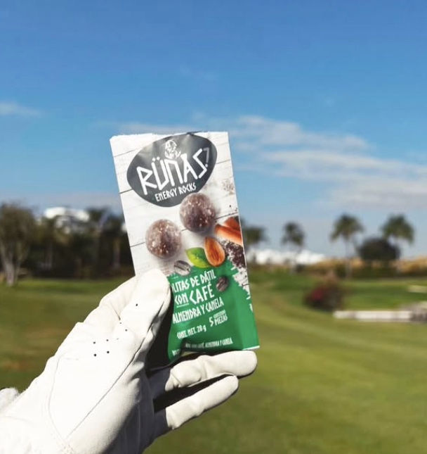 RUNAS es una empresa Mexicana dedicada a crear Snacks hechos a base de semillas naturales e higo para proporcionar energía y nutrientes.