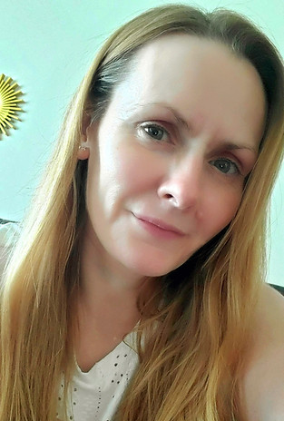 Portrait photo of owner Caroline Cooper