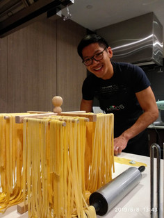 Yummy fresh pasta preparation class