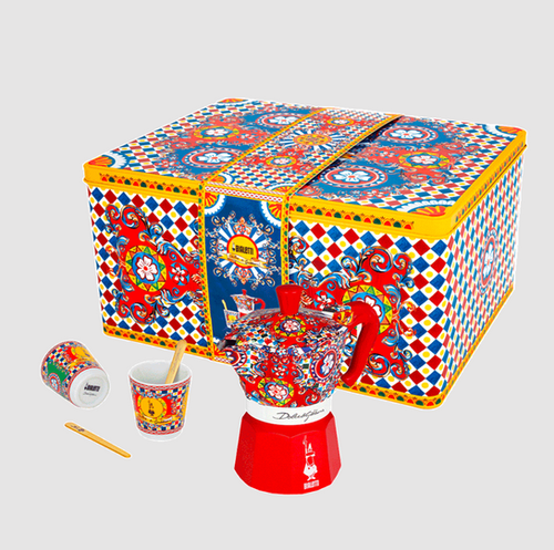 Dolce&Gabbana SET with Moka+Porcelain Cups+Golden Stirrers Dolce&Gabbana SET with Moka+Porcelain Cups+Golden Stirrers