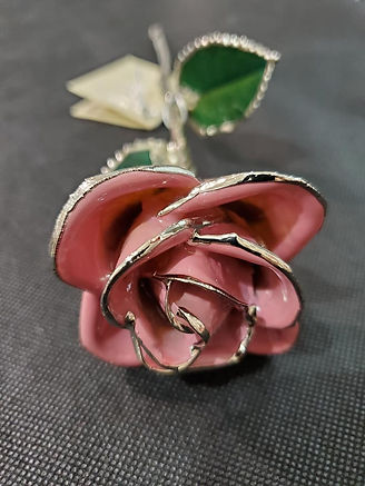 PLAZA LATINA OMAHA - JOYERIA - ROSA CON ORO 5.jpg