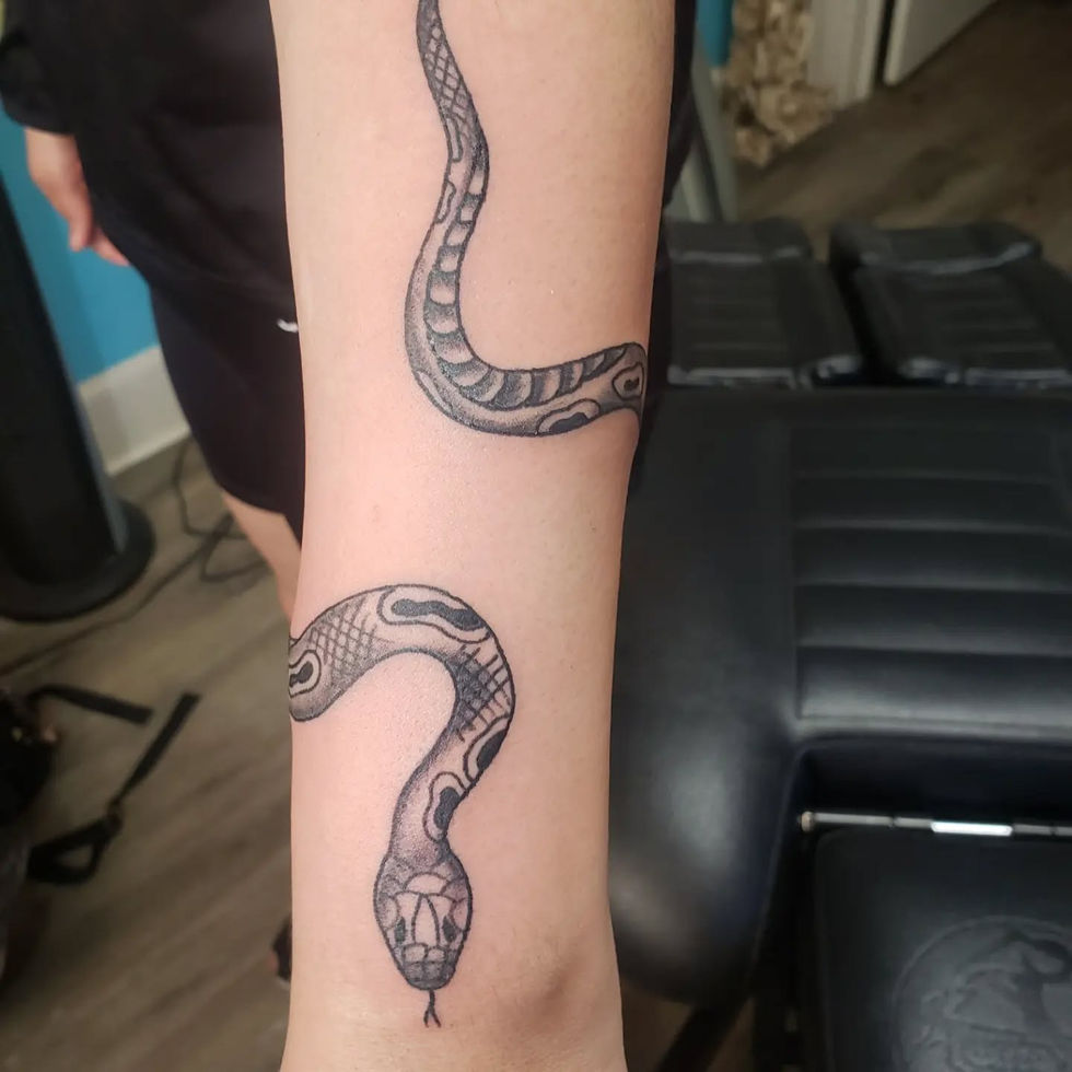 girlswhotattoogirls