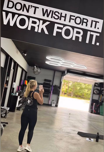 Girl in Gym Hottie Hut Fit