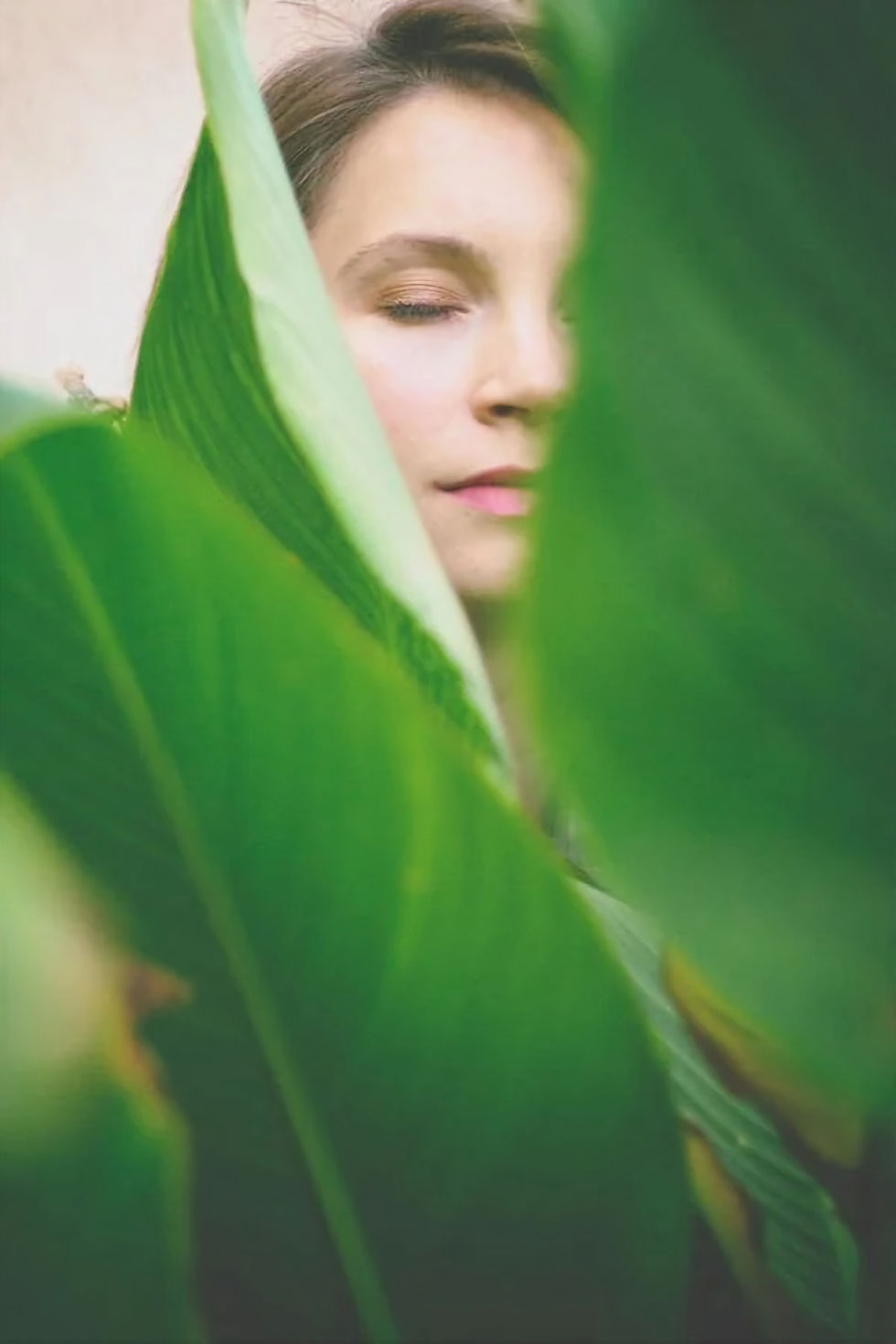 Being grateful for the present moment allows us to fully immerse ourselves in it, savoring the experiences and connections that we encounter.