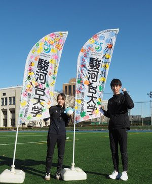 丸毛選手(左)と佐藤選手(右)
