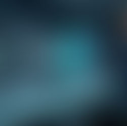 Dijital bir ekranda iştirakler (subsidiary) arası veri akışını ve SAP ICMR şirketler arası mutabakat sürecini analiz eden finans yöneticisi.