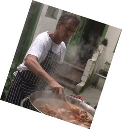 Bruce paella viradinha.jpg