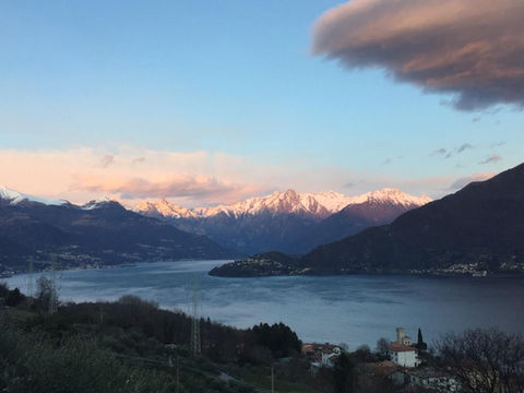 vista panorama lago di como a cremia