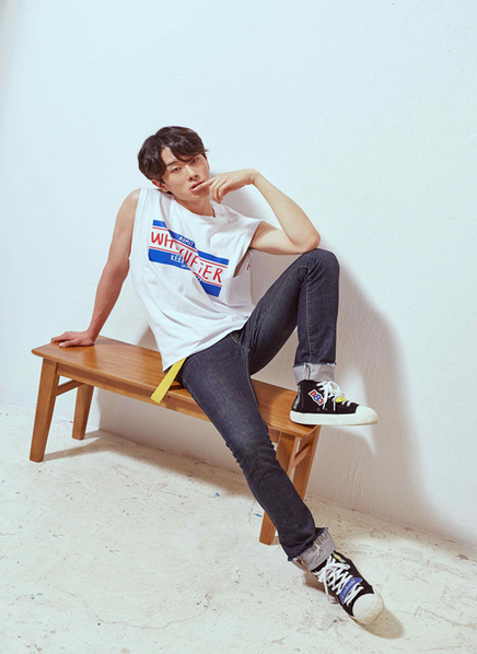 창우 포즈.png