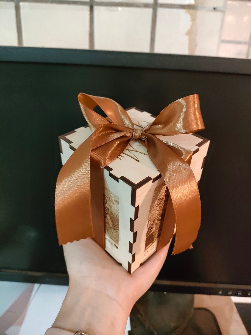 подарунок на ДЕНЬ ЗАКОХАНИХ