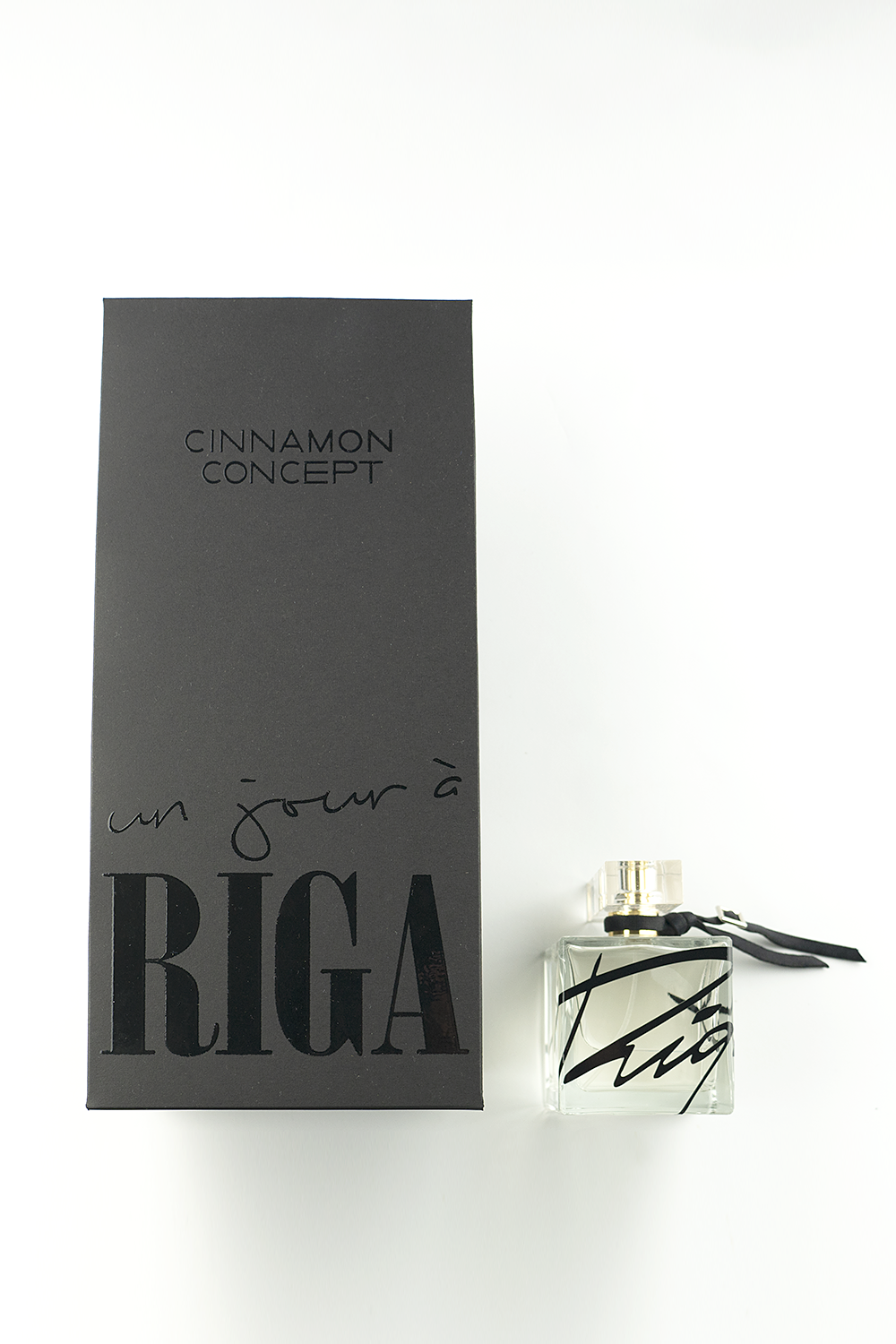 parfum FEMME un jour a RIGA