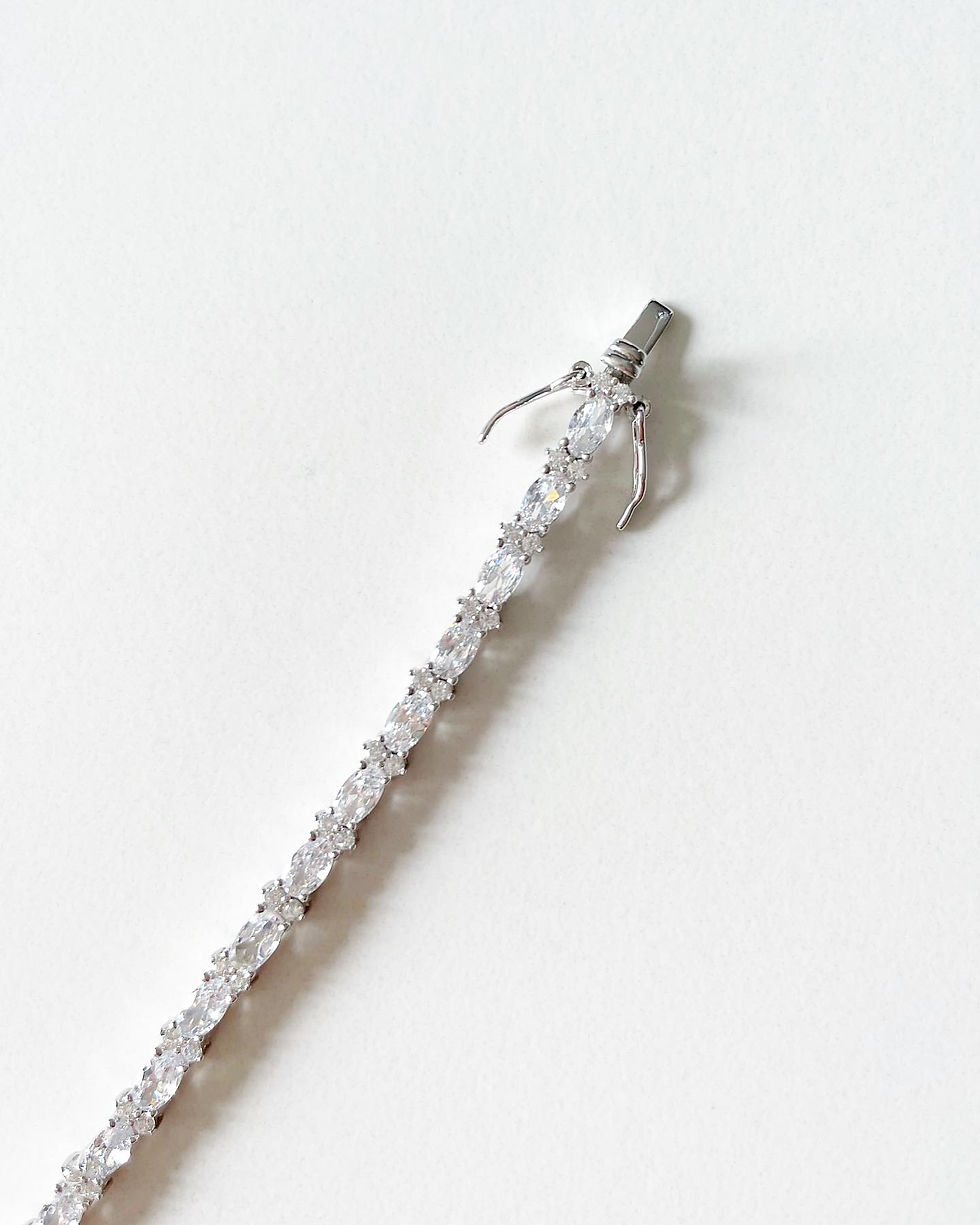 Thumbnail: Oval & Round Tennis Bracelet