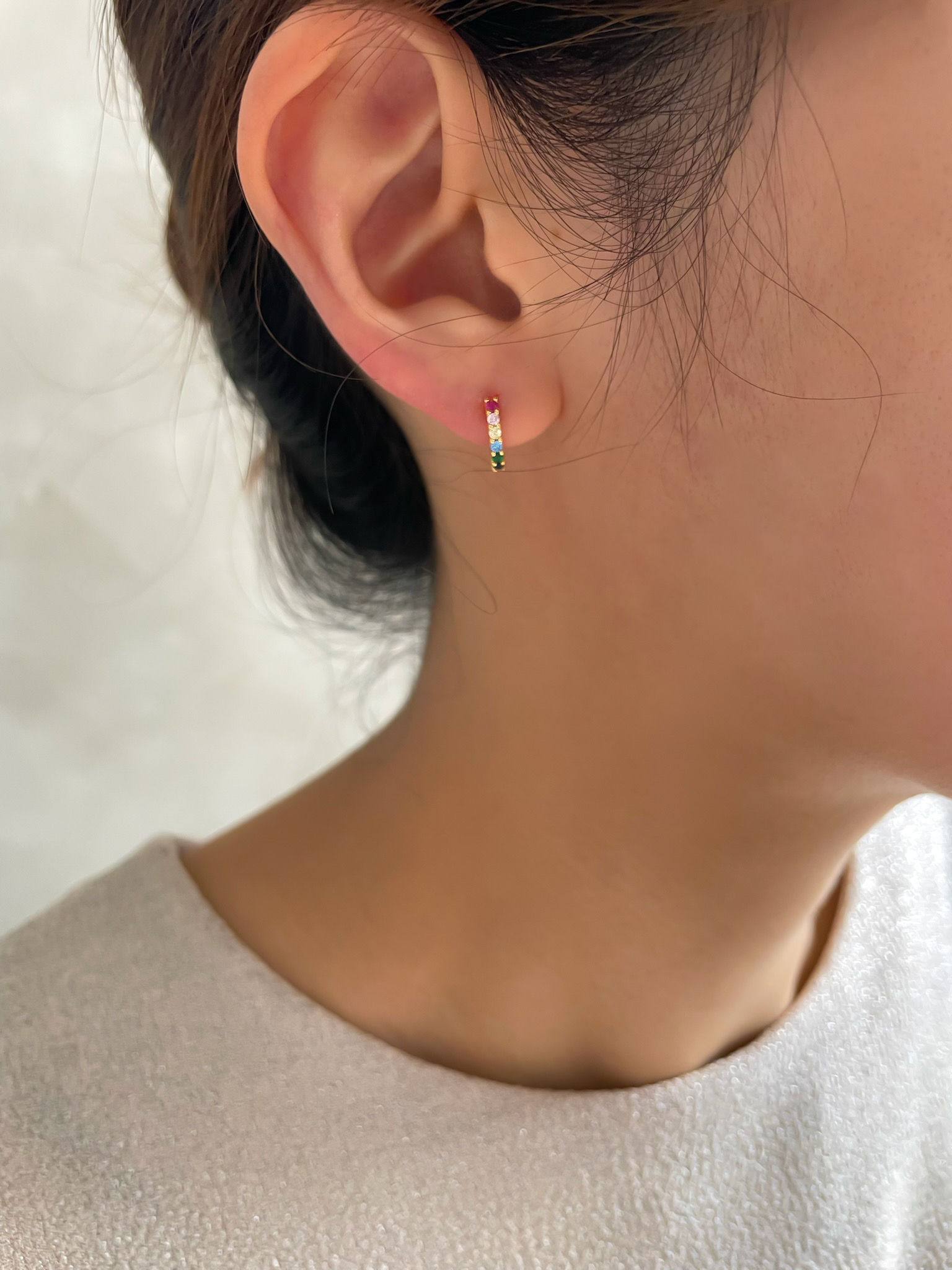 2mm Multicolor Stone Half Huggies