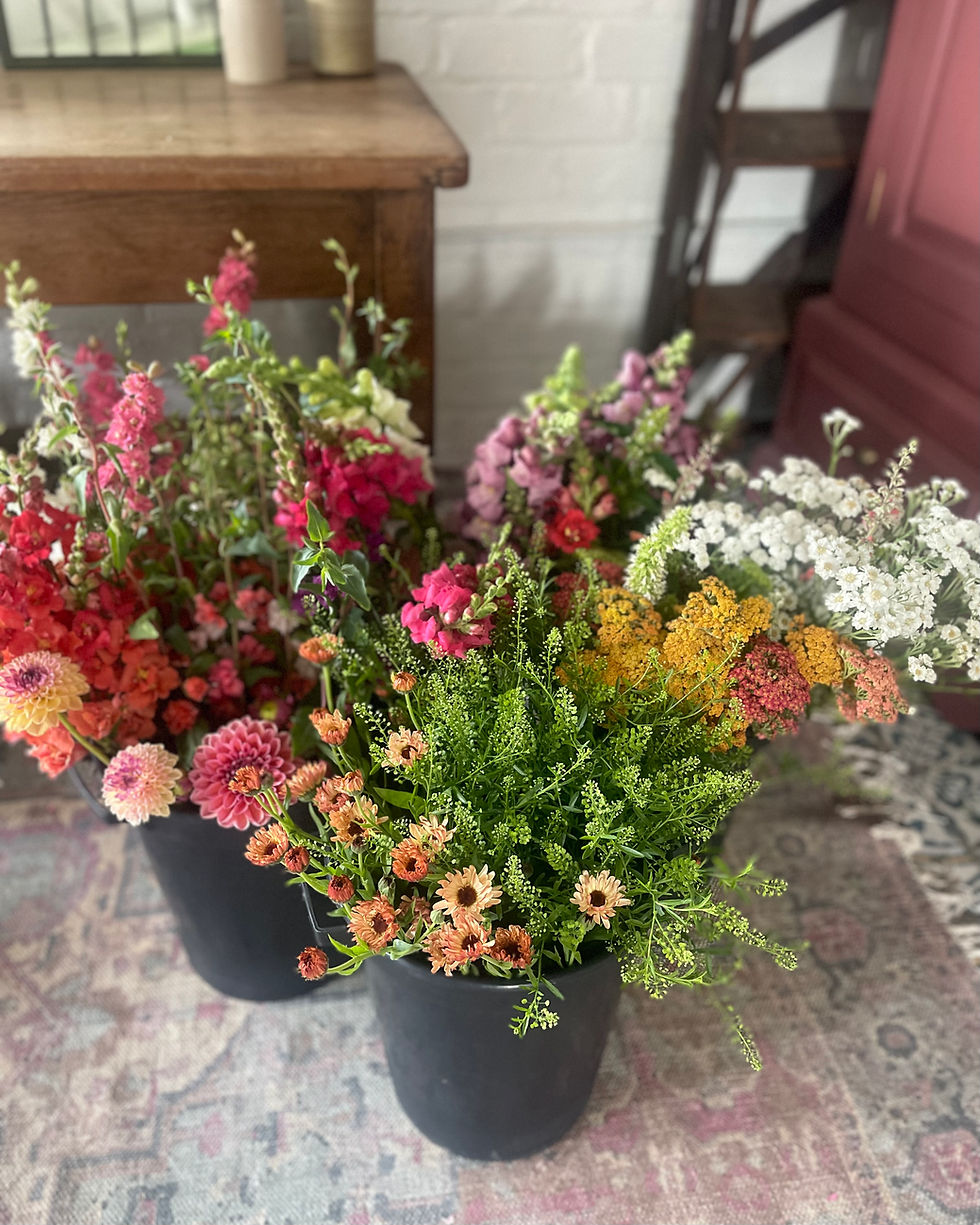 Thumbnail: DIY wedding flowers
