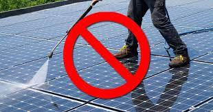 Cleaning Solar Panels: Do's and Don'ts  