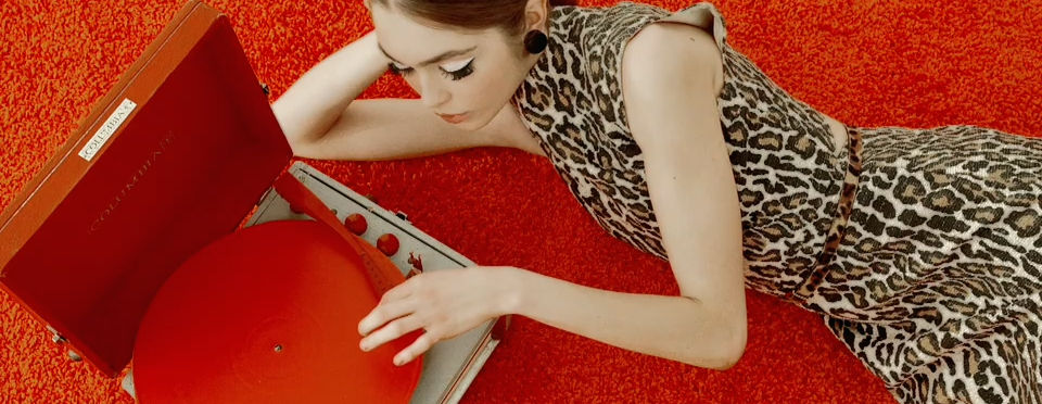 alice and oloivia fg 01.jpg