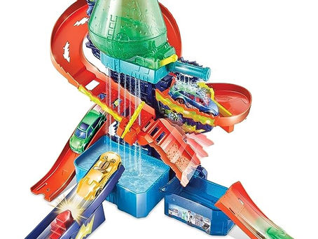 Pista Hot Wheels com Estação Cientifica