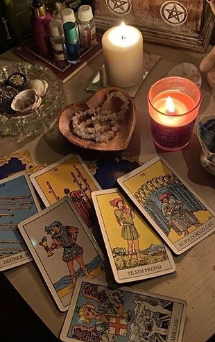 Live Tarot Reading.jpeg
