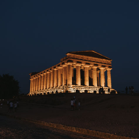 Discovering Sicily: Must-See Sights and Hidden Treasures