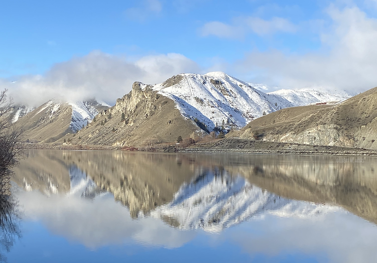 sun-cove-reflection-winter.png