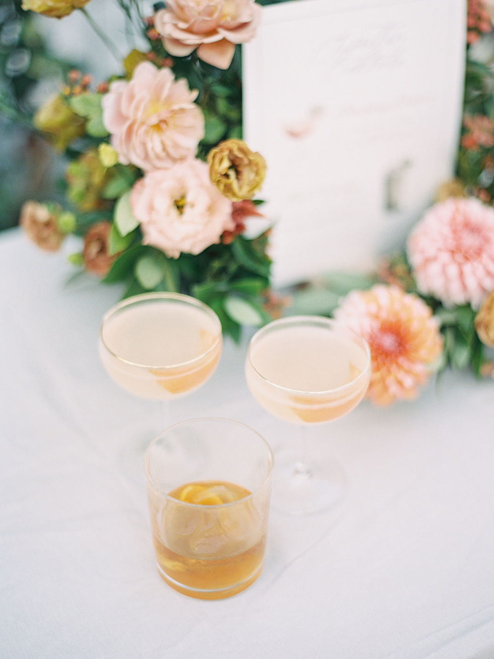 Denver Rehearsal Dinner - Emma Lea Floral- Rocky Mountain Bride- Decorus Fine Art Photography - Denver Colorado Fine Art Floral Design - Luxury Wedding and Event Florist - Slow Flowers | Garden Rose | Lisianthus | Dahlia | Locally Grown Farm Flowers | Pink, Peach, Mauve, Pale Yellow, Gold, Cream, Blush, Ivory | City Wedding | Cocktail |