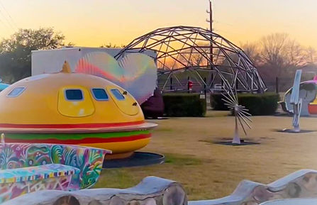 Seismique Outdoor Art in The Parque