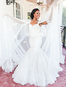 MunaluchiBride-MunaLoveAffair-JanelleCPhotography-MunaluchiCoterie-271_edited.jpg
