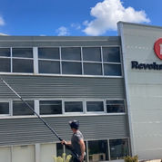 Building rinse-fan tip pressure pole