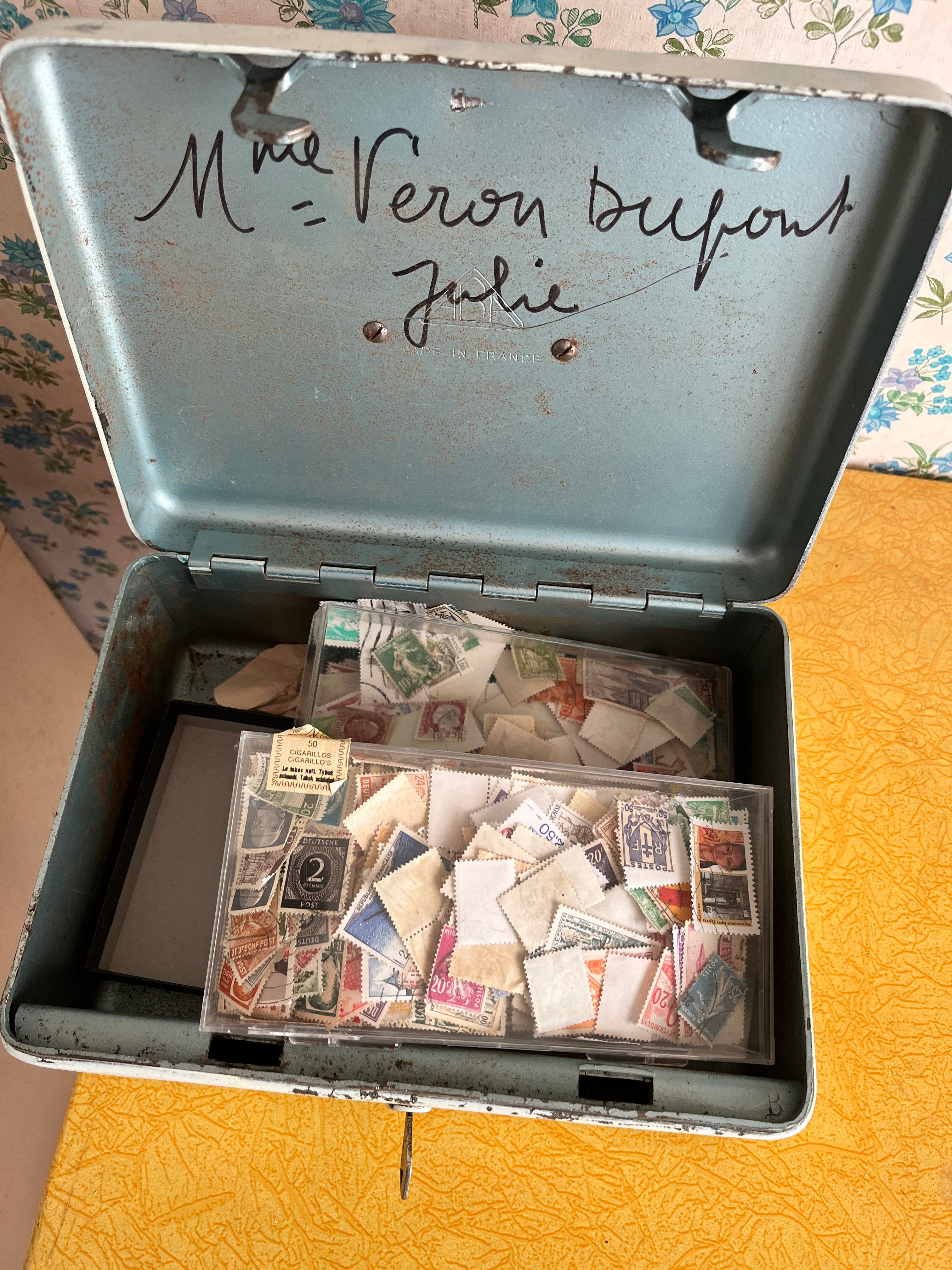 Collection de vieux timbres