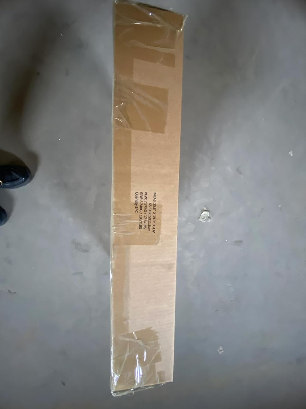 Thumbnail: Cardboard box on the floor