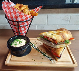S1) Panini salsiccia 2.jpg