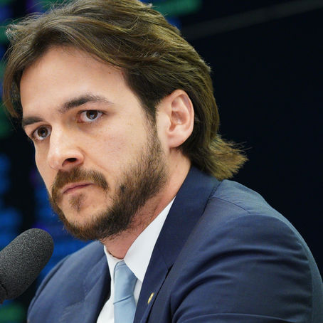 Deputado comenta sobre Lula e diz que ex-presidente o deixou atordoado:"Ele vai tomar conta de tudo"