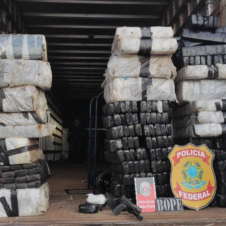 Operação conjunta das PolÃcias Federal e Militar intercepta carga com mais de 600 quilos de drogas