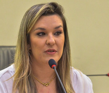 Camila Toscano é reconhecida nacionalmente pela defesa das mulheres