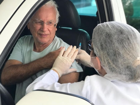Após atingir o público-alvo, Secretaria de Saúde de CG abre vacinação para toda população