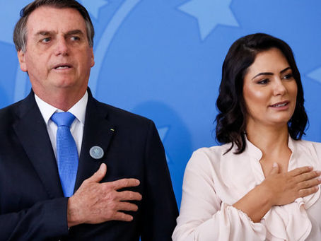 Queiroz depositou ao menos 21 cheques na conta de Michelle Bolsonaro, diz revista Crusoé