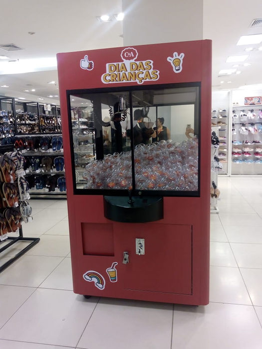 grua de brindes, claw machine, toy machine, agarra para brindes, claw crane, grua de bichinhos, grua de pelucias, grua de bolinhas, grua de prêmios, grua toy house, grua tell story, maquina de pegar pelucia, maquina de pegar bichinho,