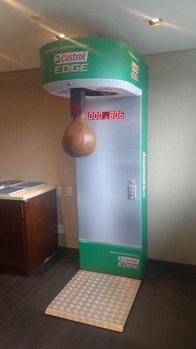 simulador de boxe, simulador de soco, maquina de soco, maquina de boxe, iboxer, simulador de força