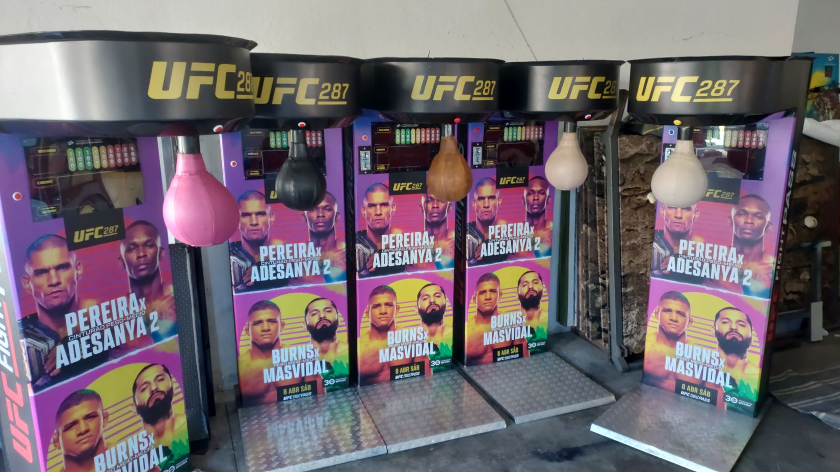 máquina de soco, máquina de boxe, máquina de força, simulador de soco, simulador de boxe, simulador de força, iboxer