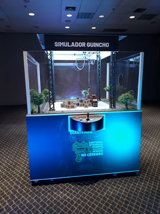 simulador de guincho, agarra personalizada para eventos, simulador de guindaste, simulador de empilhadeira